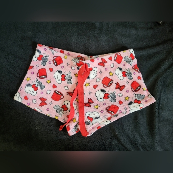 Peanuts Pink and Red Character Print Lounge Shorts Size XL - Picture 1 of 3